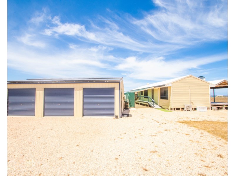 9 Lucy Way, Perlubie SA 5680