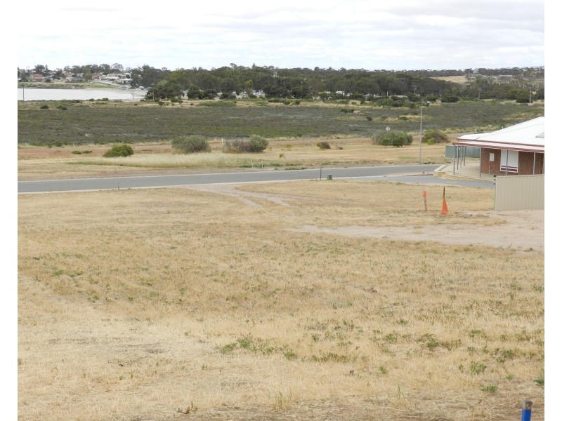 24 Oscar Williams Drive, Streaky Bay SA 5680