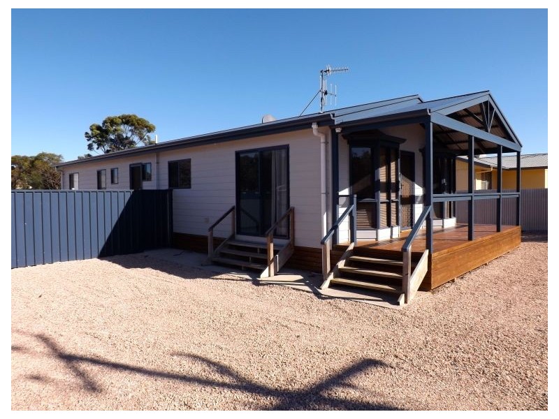 16 Dodgson Drive, Streaky Bay SA 5680