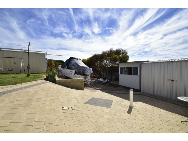 10 Calca Street, Sceale Bay SA 5680