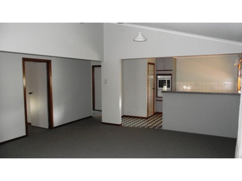 25 Elizabeth Street, Streaky Bay SA 5680