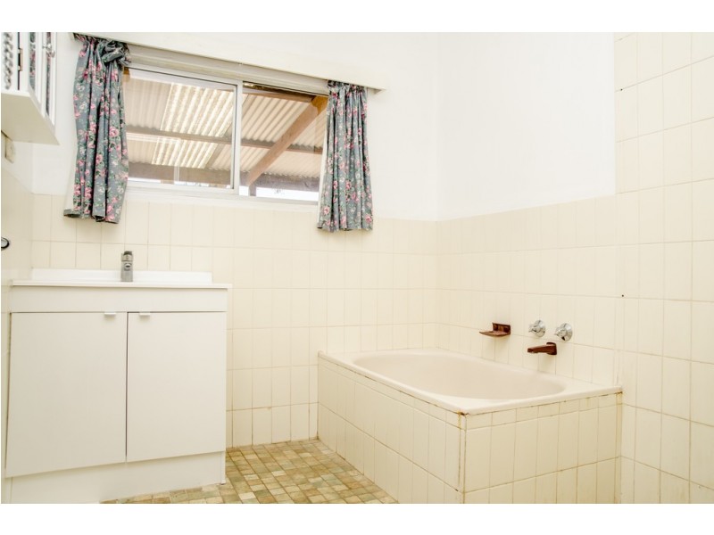 12 Wells Street, Streaky Bay SA 5680