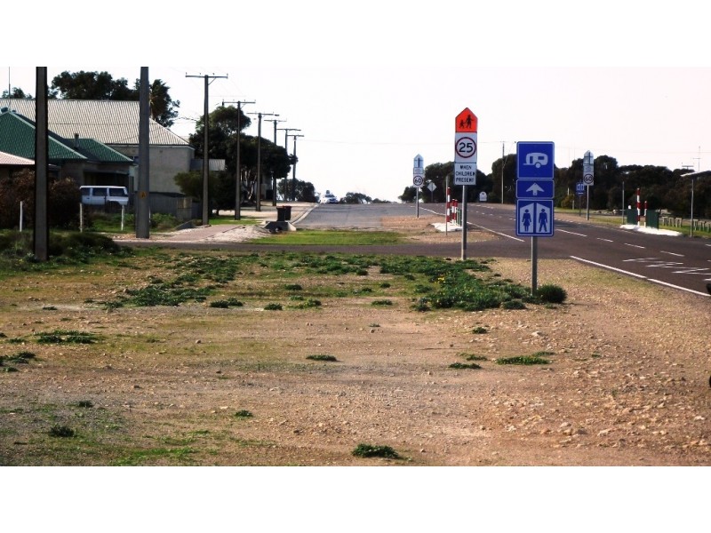 49 Flinders Highway, Port Kenny SA 5671