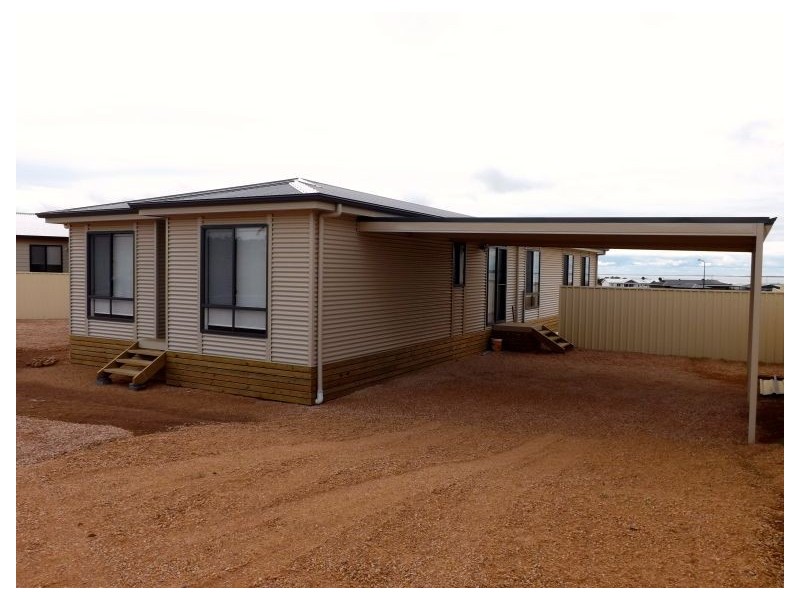 16 Wharff Street, Streaky Bay SA 5680