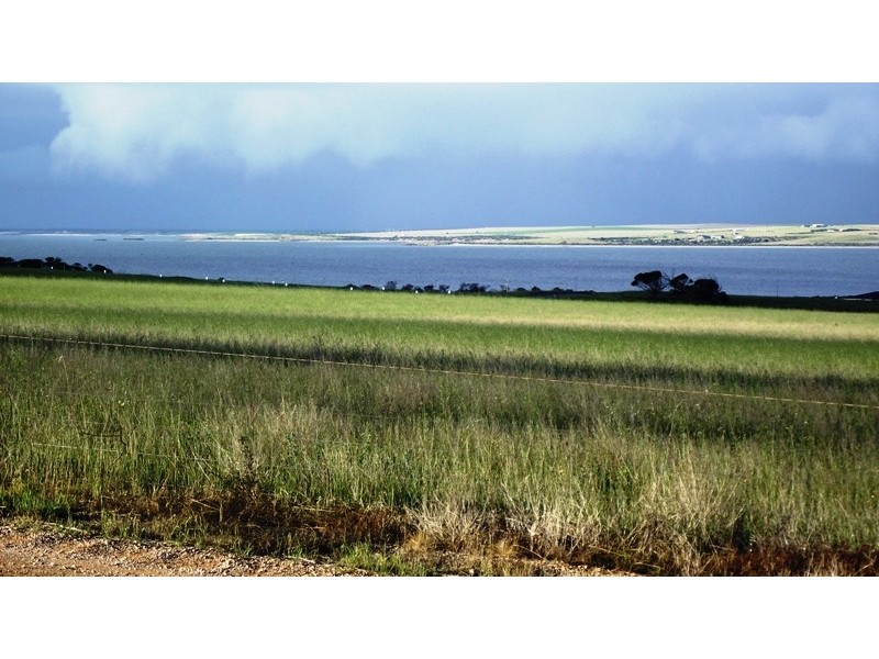 144 Woodlawn Road, Streaky Bay SA 5680