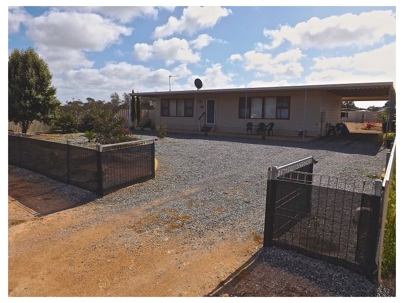 47 Flinders Highway, Port Kenny SA 5671