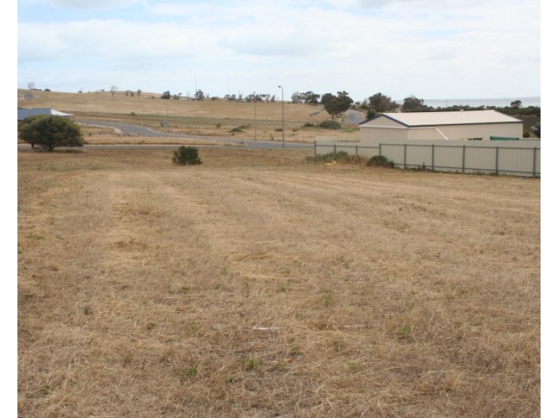 8 Herbert Edwards Drive, Streaky Bay SA 5680