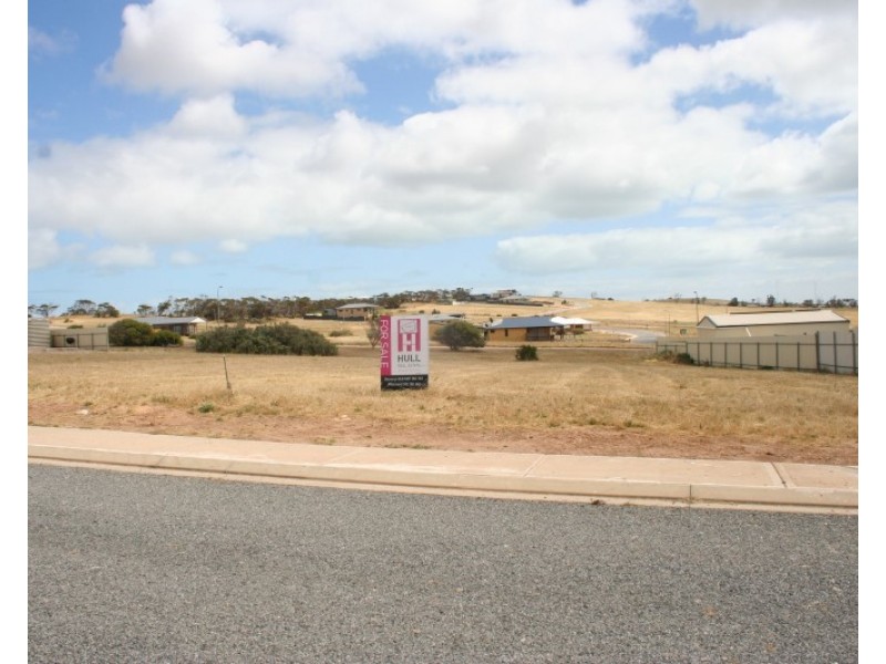 8 Herbert Edwards Drive, Streaky Bay SA 5680