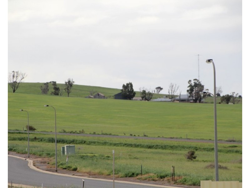 8 Herbert Edwards Drive, Streaky Bay SA 5680