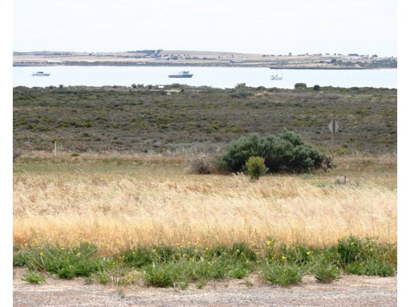 6 Oscar Williams Drive, Streaky Bay SA 5680