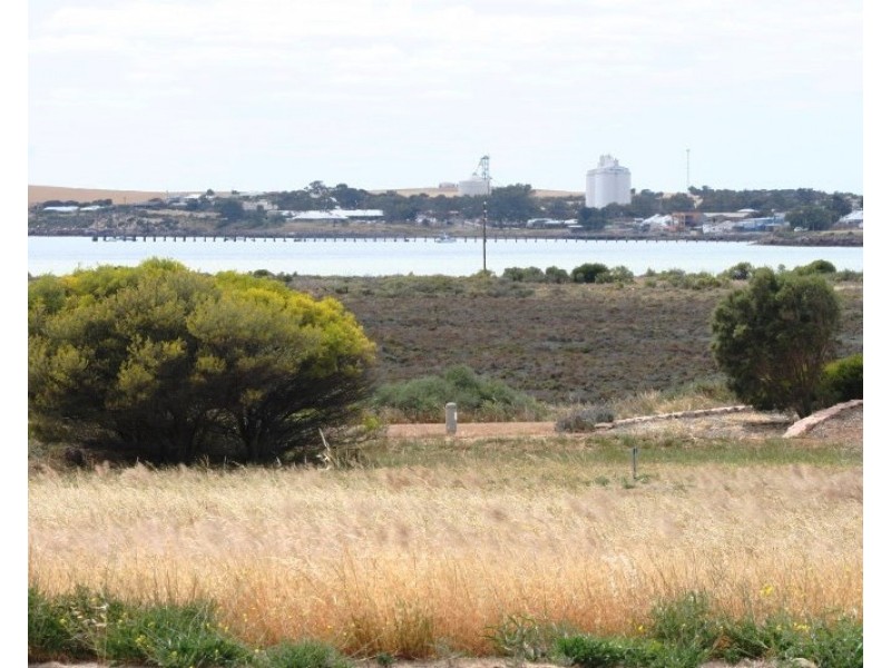 6 Oscar Williams Drive, Streaky Bay SA 5680