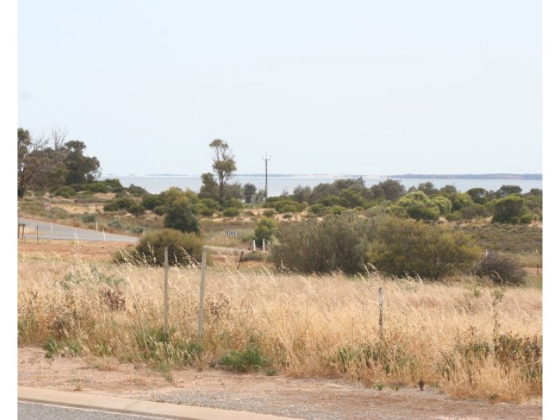 6 Oscar Williams Drive, Streaky Bay SA 5680