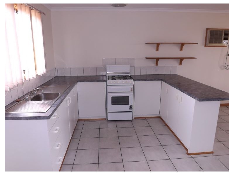 2/16 Mudge Terrace, Streaky Bay SA 5680