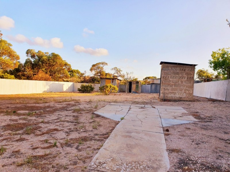 2 Centenary Rd, Streaky Bay SA 5680