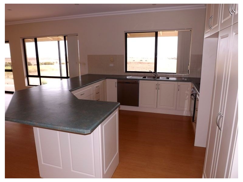 31 Mabie Road, Streaky Bay SA 5680