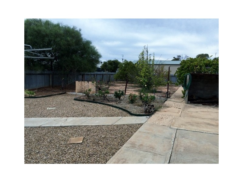 19 Ballantyne Street, Wudinna SA 5652