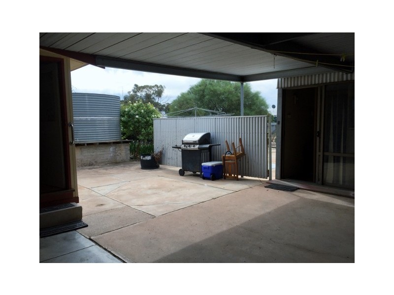 19 Ballantyne Street, Wudinna SA 5652
