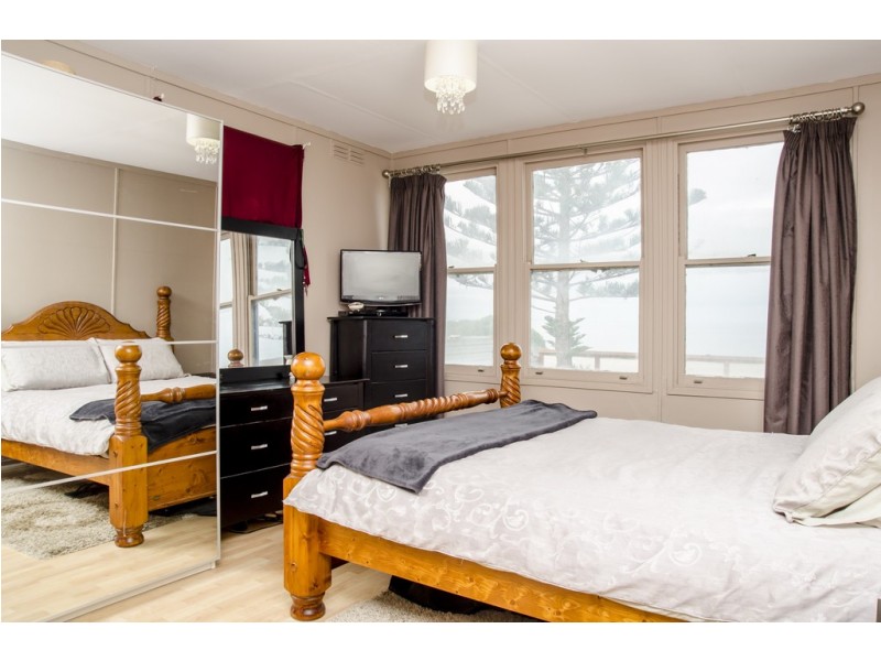 14 The Esplanade, Fowlers Bay SA 5690