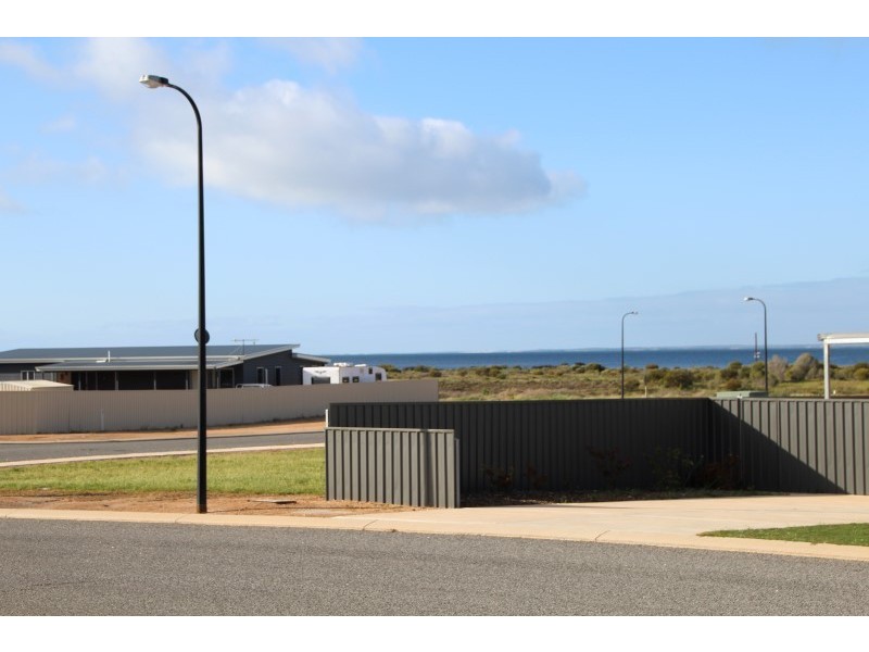 4 Wharff Street, Streaky Bay SA 5680