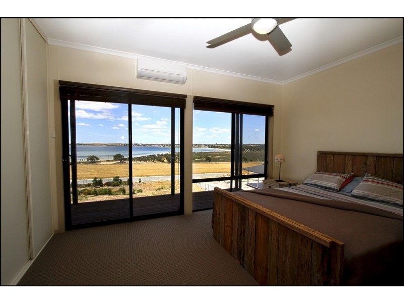 9 Loveshack Route, Streaky Bay SA 5680