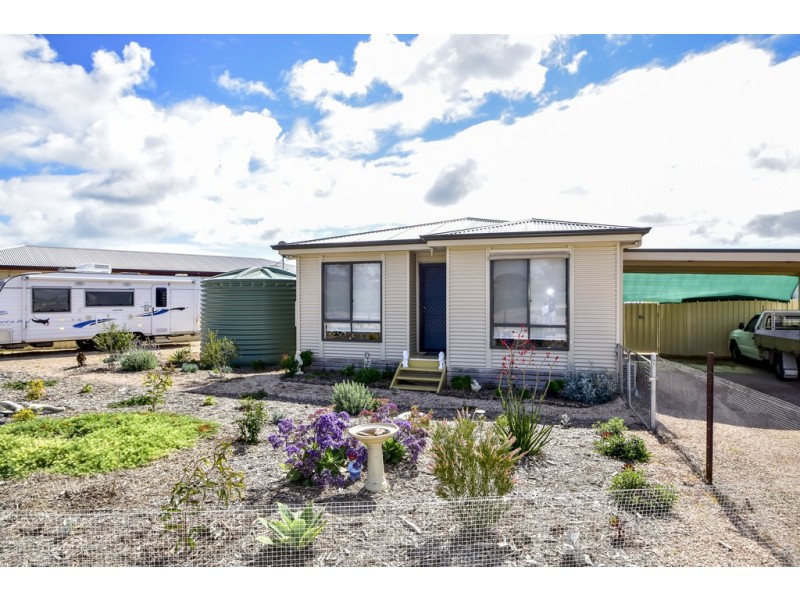 16 Wharff Street, Streaky Bay SA 5680