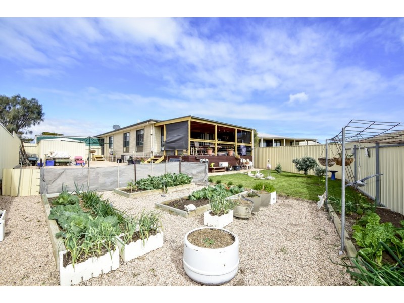 16 Wharff Street, Streaky Bay SA 5680