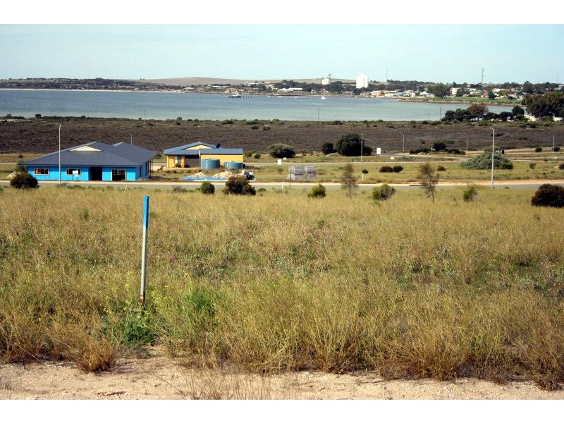 11 Bockelberg Hill Road, Streaky Bay SA 5680