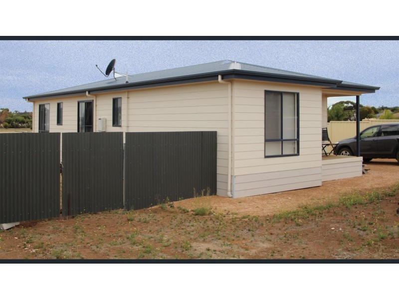 9 Wharff Street, Streaky Bay SA 5680