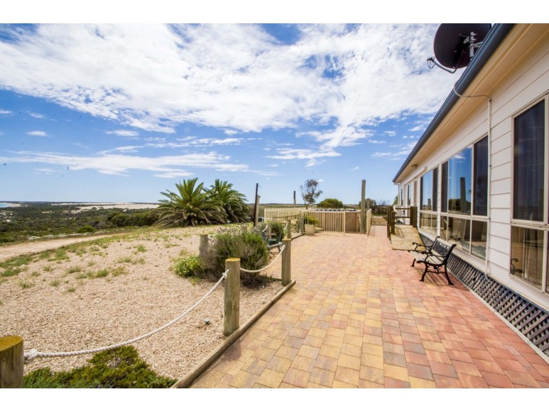 31459 Flinders Highway, Perlubie SA 5680