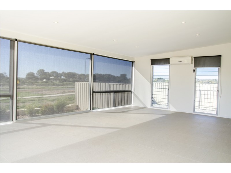 1 Johnson Street, Streaky Bay SA 5680