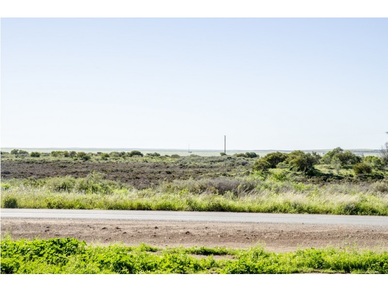 1 Johnson Street, Streaky Bay SA 5680