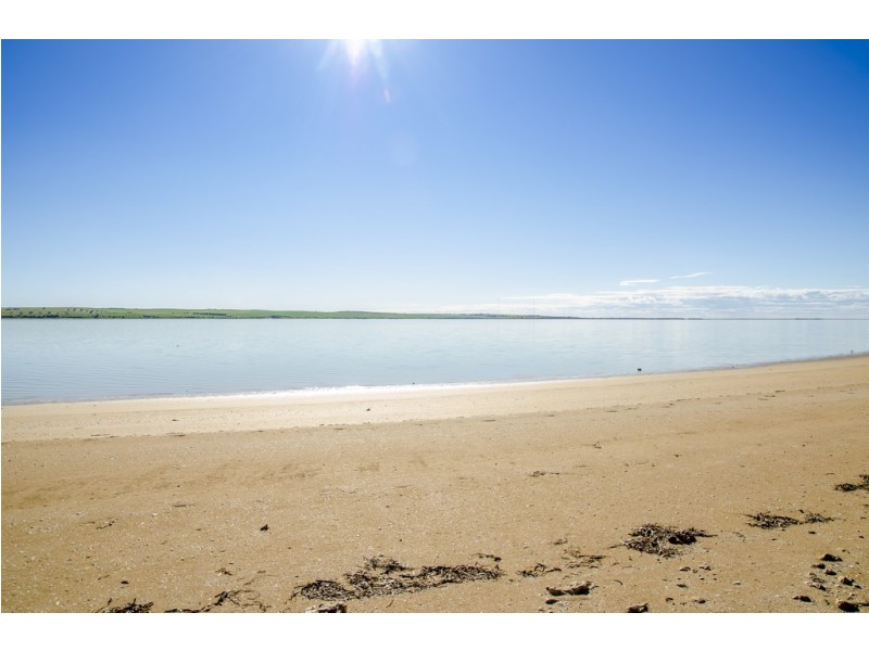 44 Flinders Drive, Streaky Bay SA 5680