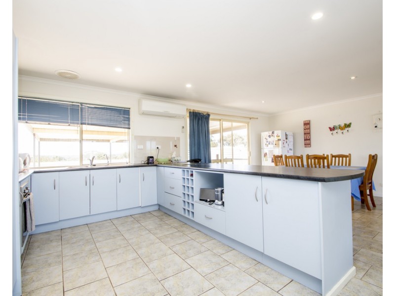 26 Flinders Drive, Streaky Bay SA 5680