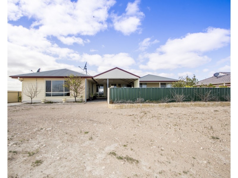 26 Flinders Drive, Streaky Bay SA 5680