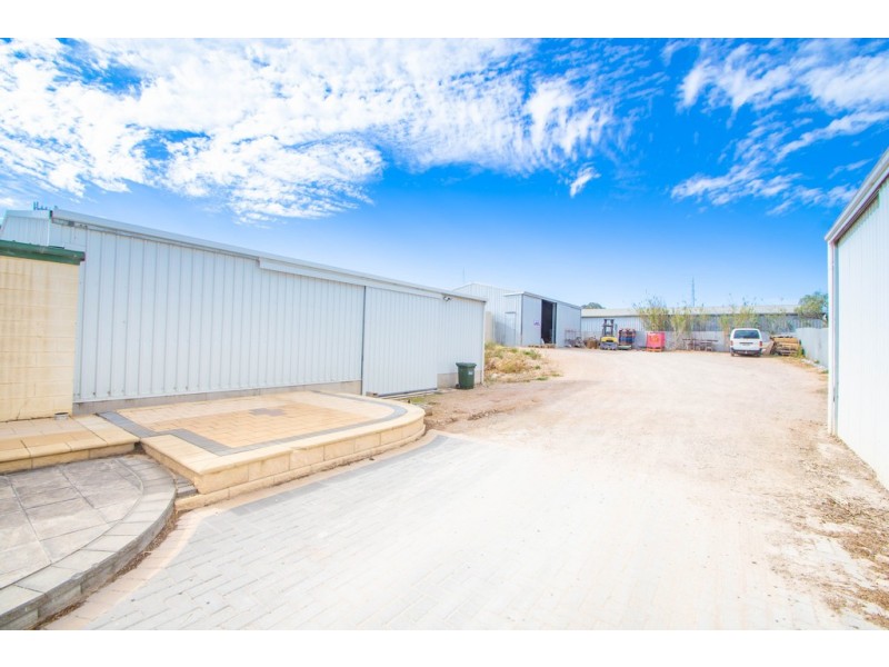 14-16 Bay Road, Streaky Bay SA 5680