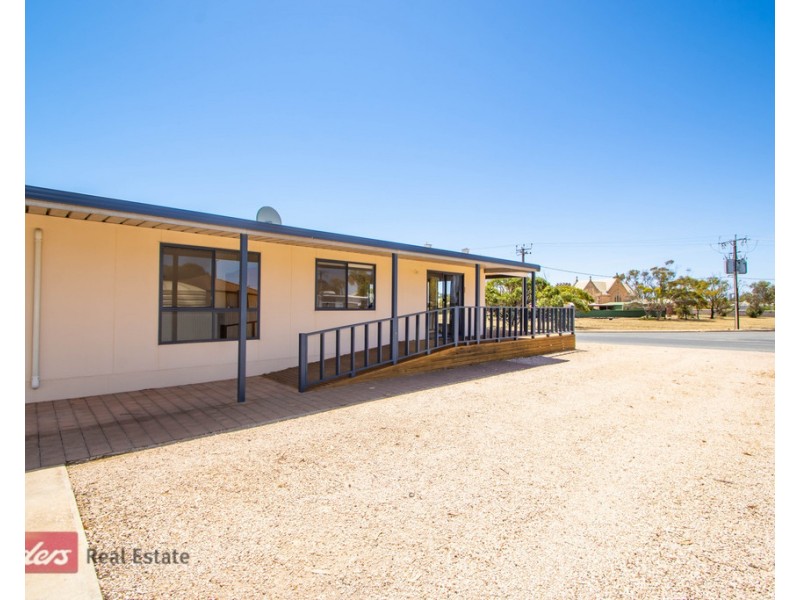 2 East Terrace, Streaky Bay SA 5680