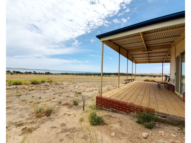 18 Fredrick Drive, Streaky Bay SA 5680