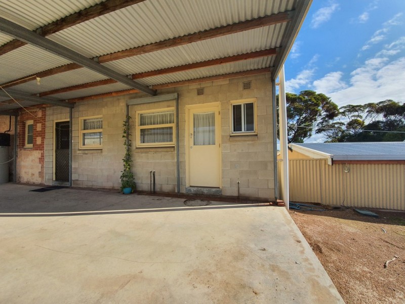 27 Wells Street, Streaky Bay SA 5680