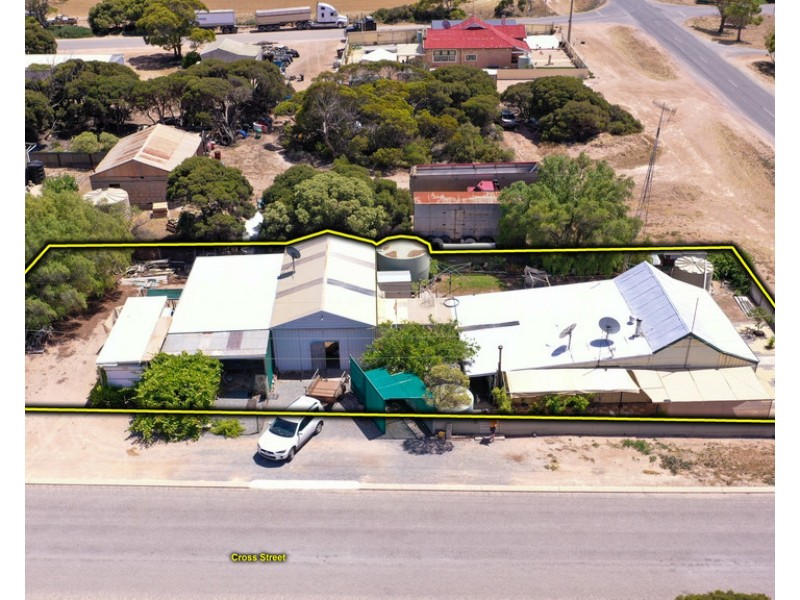 8 Main Street, Haslam SA 5680