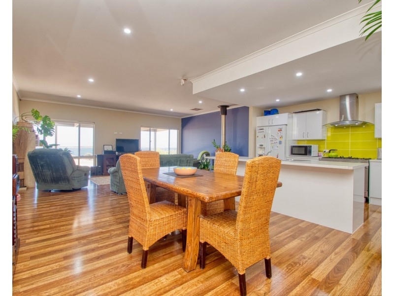 6 Seaview Road, Perlubie SA 5680