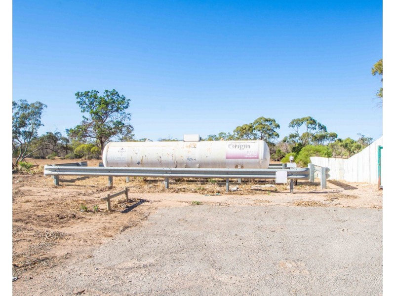 32651 Eyre Highway, Poochera SA 5655