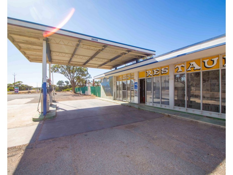 32651 Eyre Highway, Poochera SA 5655