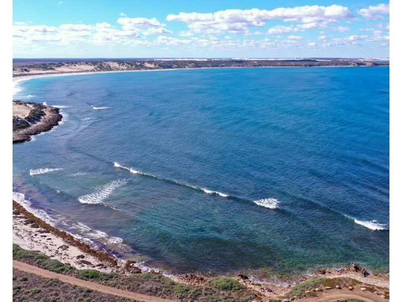 18 Whytwater Drive, Westall SA 5680
