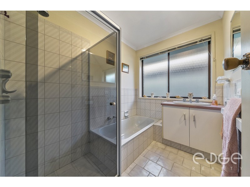 18-19 Colchester Court, Salisbury Heights SA 5109