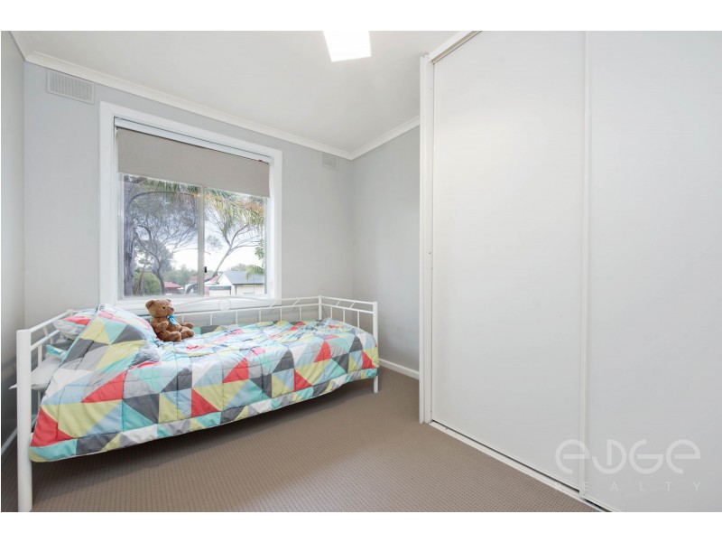 30 Woodlands Road, Elizabeth Downs SA 5113