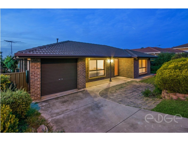 9 Jenolan Crescent, Hillbank SA 5112