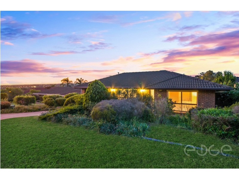 9 Jenolan Crescent, Hillbank SA 5112