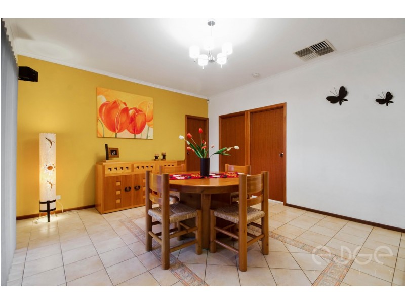 9 Jenolan Crescent, Hillbank SA 5112