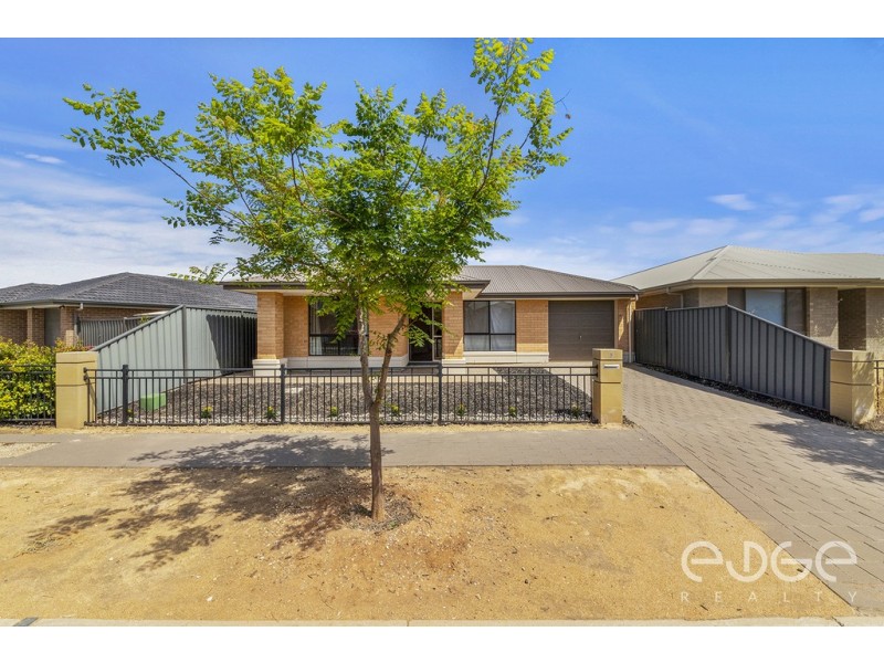 8 Huron Street, Andrews Farm SA 5114