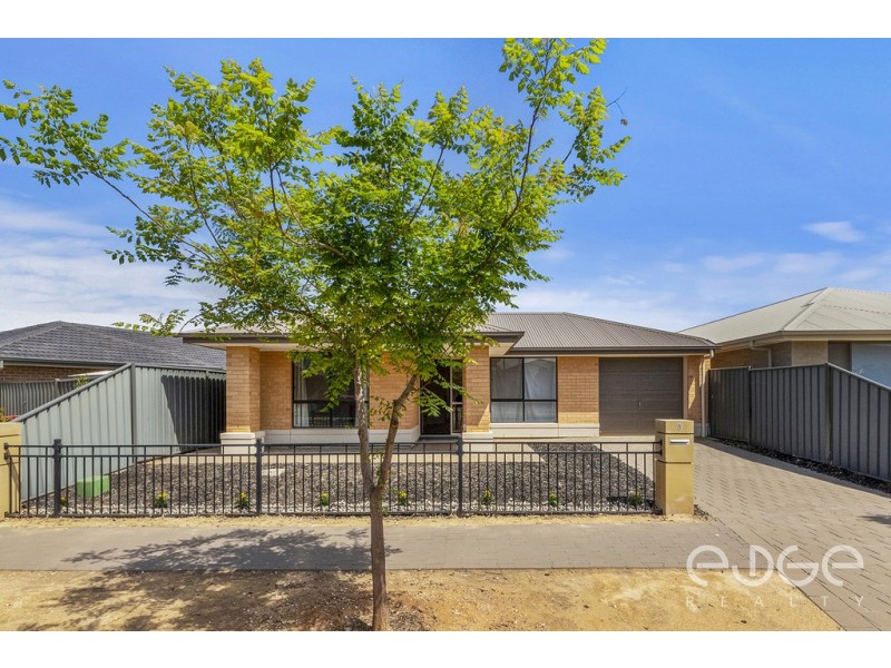 8 Huron Street, Andrews Farm SA 5114